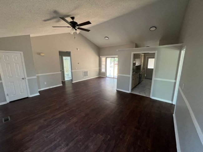 Photo - 207 Coronado Rd