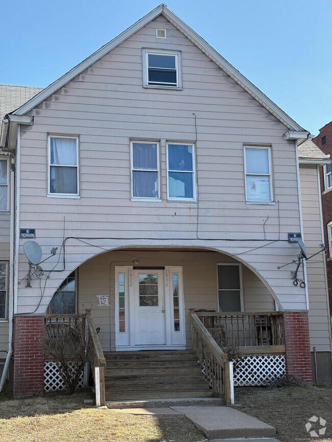 Building Photo - 1928 Broad St Rental