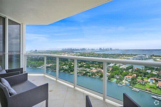 Building Photo - 4779 Collins Ave Unit 3406 Rental