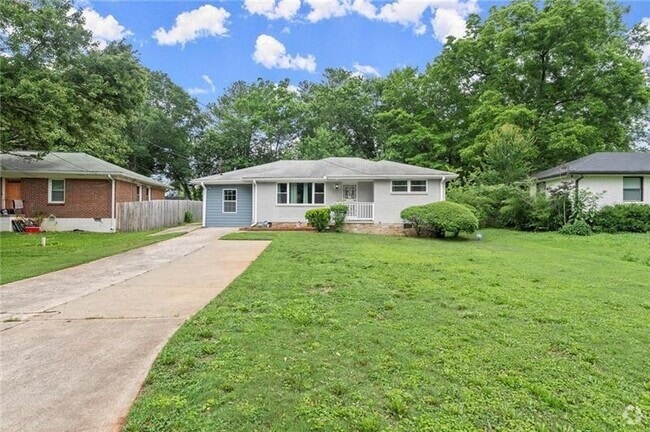 Building Photo - 2756 Gresham Rd S E Rental