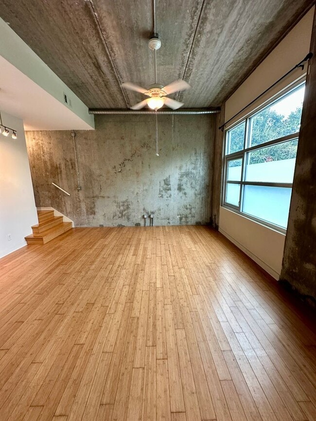 Photo - 2 BED | 2.5 BATH | URBAN CONDO | DOWNTOWN ...
