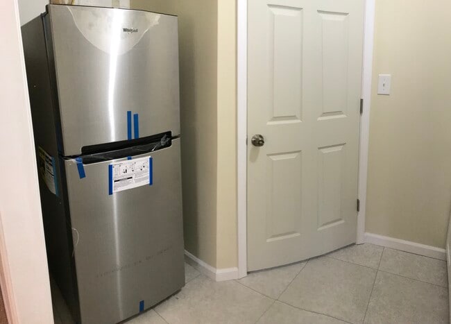 Photo - 11320 Gainsborough Rd