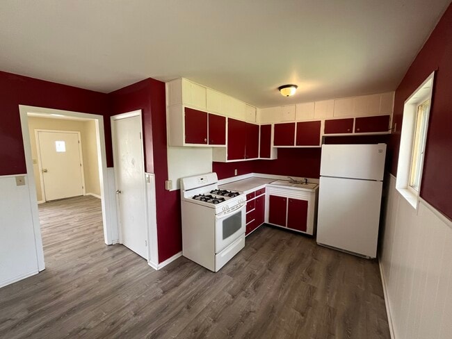 Photo - 1923 Beverly Ct