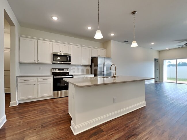 Photo - 76 Elcano Ln