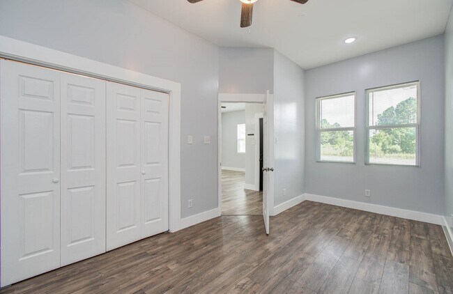 Photo - 984 County Rd 340