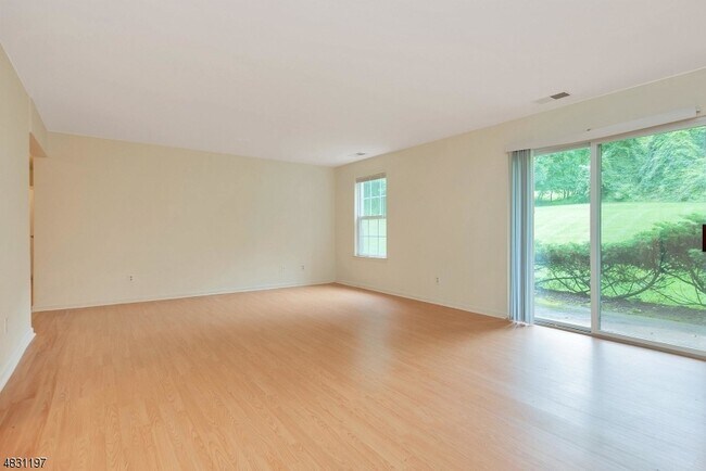 Photo - 218 Vista Dr