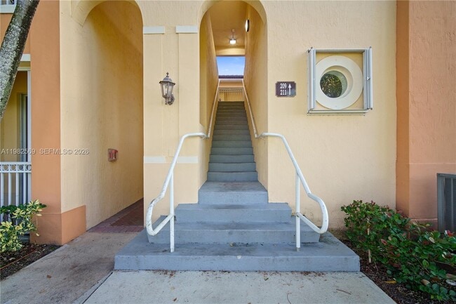 Photo - 10242 NW 7th St