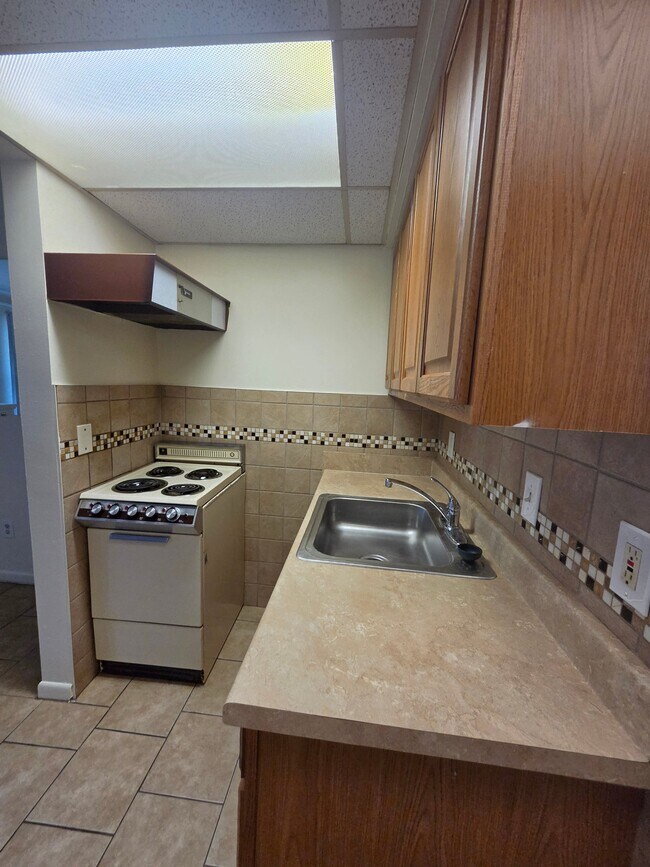 Photo - 2640 Galpin Ave