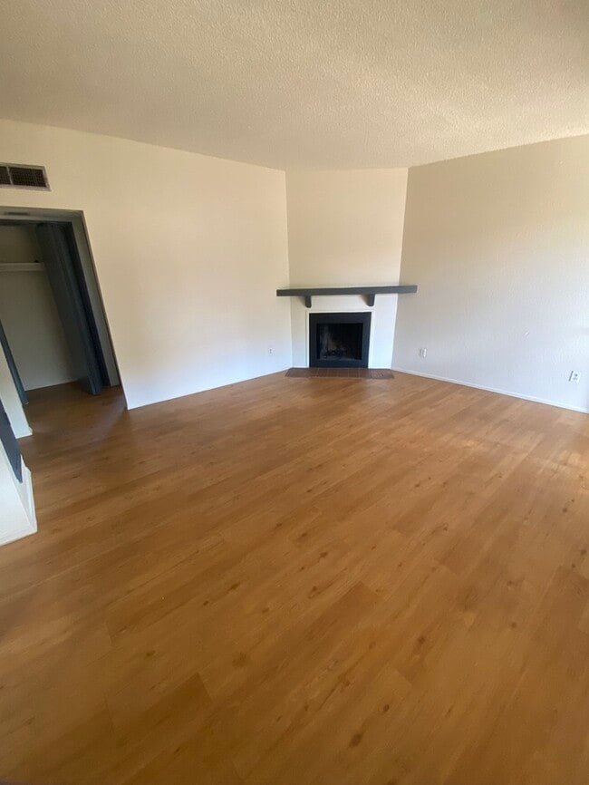 FOR RENT