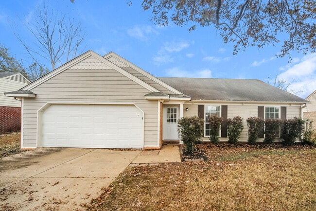 Building Photo - 7110 Redfern Dr Rental