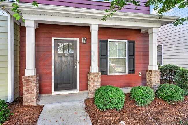 Photo - 107 Top Forest Drive
