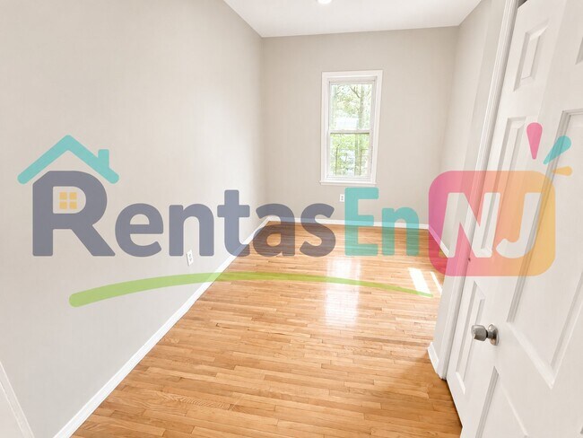 Photo - 210 N 15th St Unidad 4