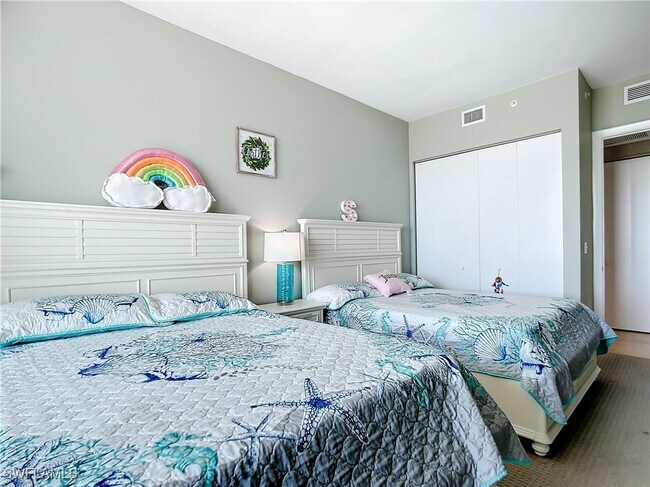 Photo - 3000 Oasis Grand Blvd