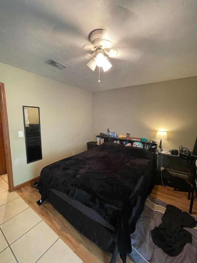 Building Photo - Perfect 1 Bedroom 1 Bathroom!