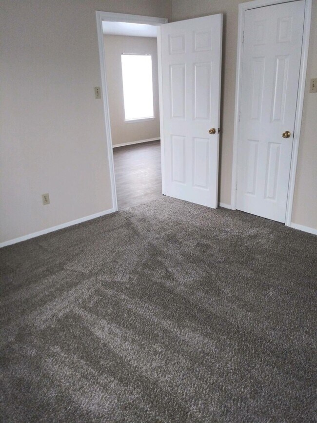 Photo - 1452 River Rd