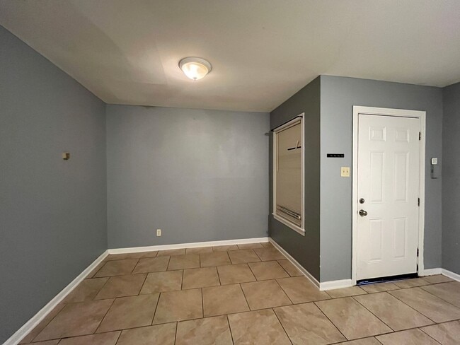 Photo - 2 bedroom 1 Bath Central City