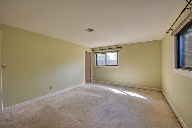 Photo - 221 Oak St Unit 8-12