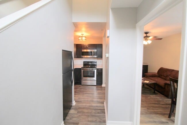 Photo - 1384 Bradley Dr
