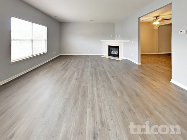 Photo - 8600 Old Potters Rd