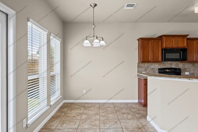 Photo - 8012 Redbrush