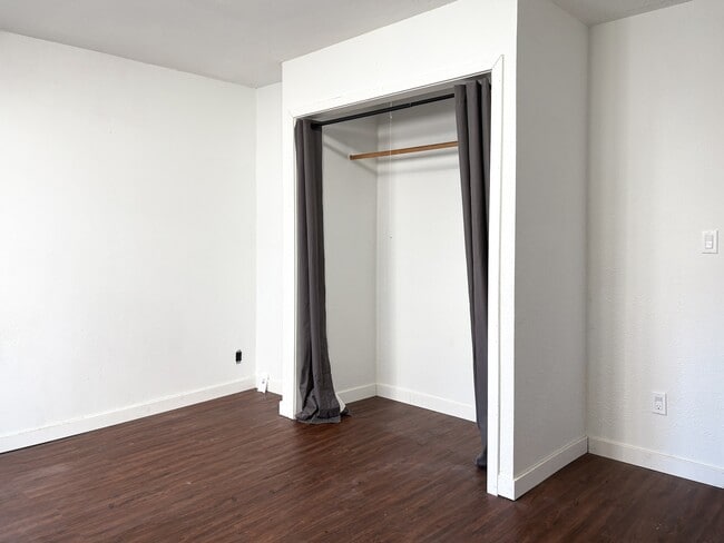 Photo - 2519 W Monument St