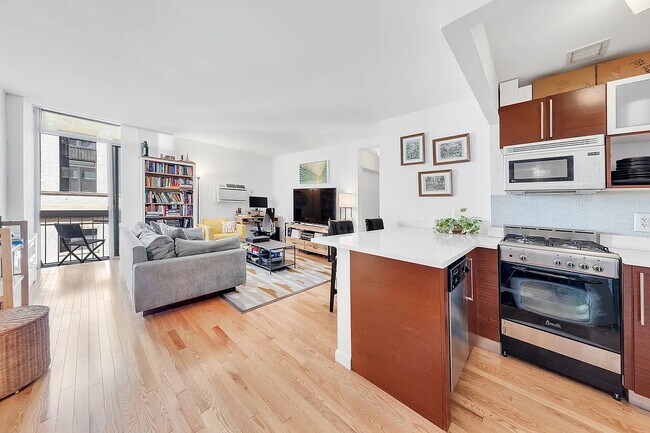 184 Thompson St Unit 1MC