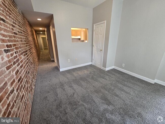 Building Photo - 201 S Ellwood Ave Rental