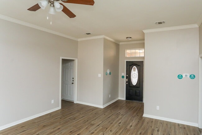 Photo - 211 Brookhaven Cir