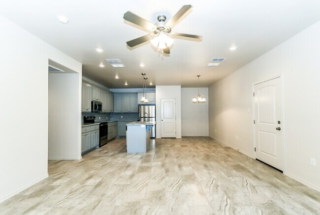 Photo - Primrose Pointe Duplex!