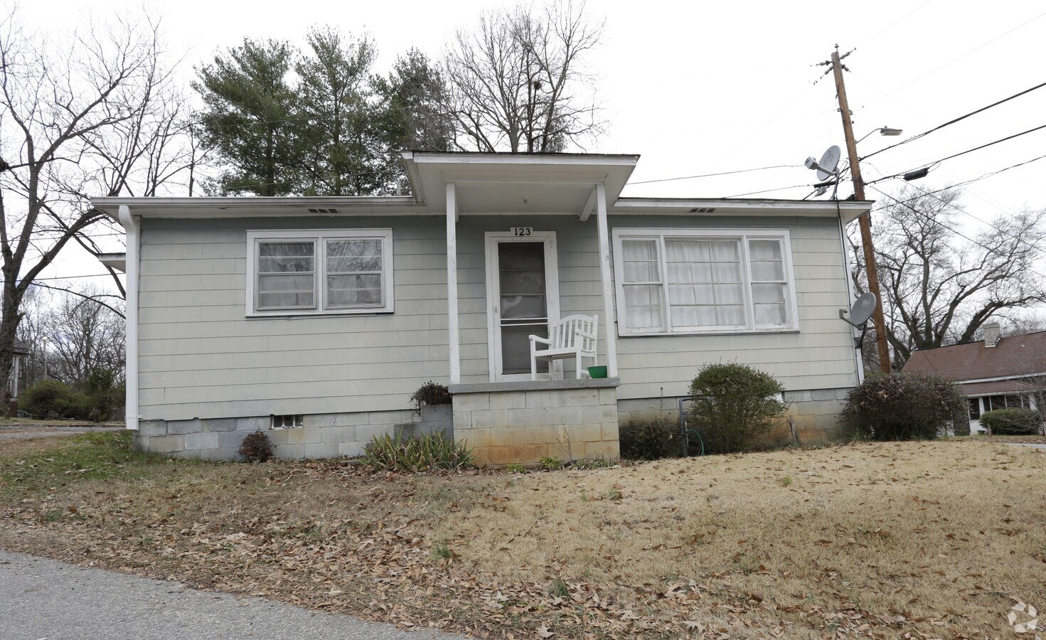 Photo - 501 W D Ave