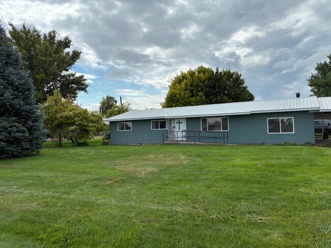 Photo - 235 W 150 S