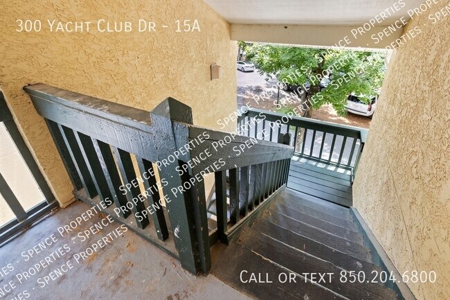 Photo - 300 Yacht Club Dr