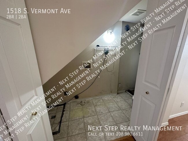 Photo - 1518 S Vermont Ave House