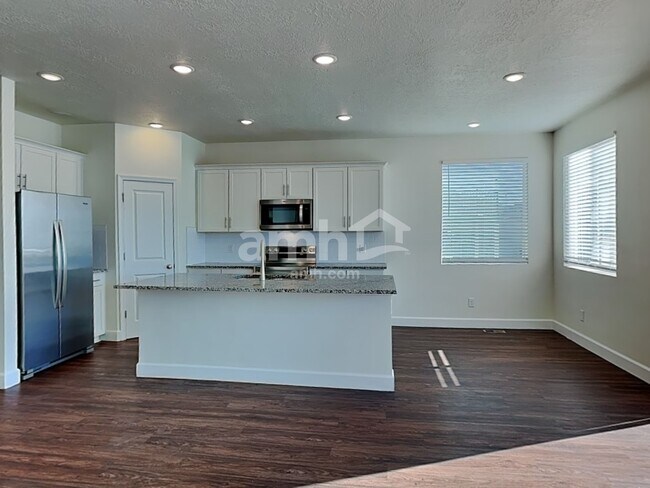 Photo - 1279 N Wagon Wy