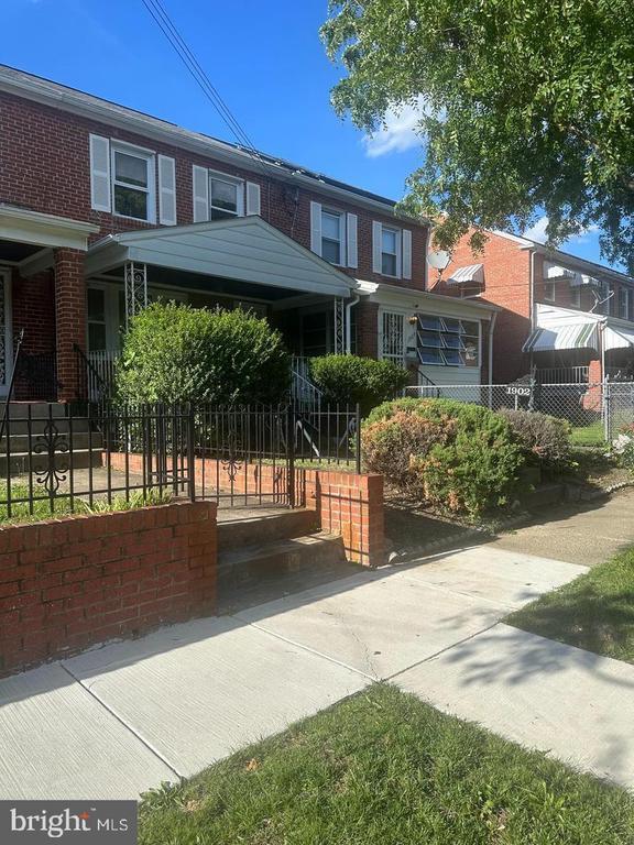 Photo - 1902 T St SE