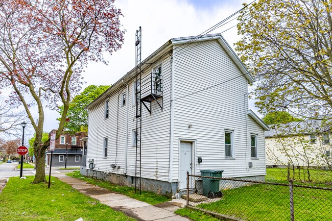 201 Parkway Unit 2