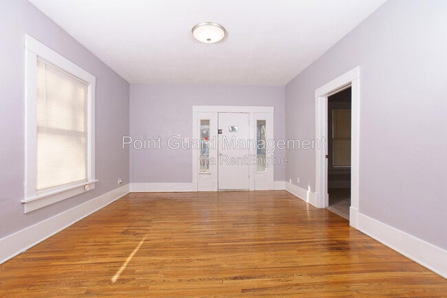 Building Photo - 1422 S Wichita St