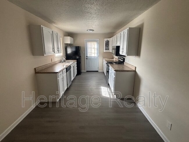 Photo - 1664 Laurans Ave