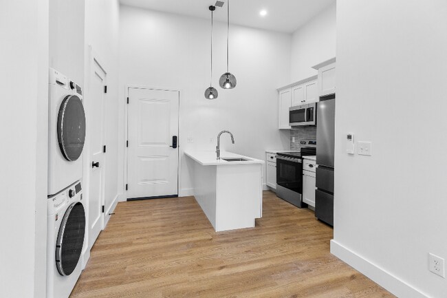 Photo - 101 Richmond St Unit 208