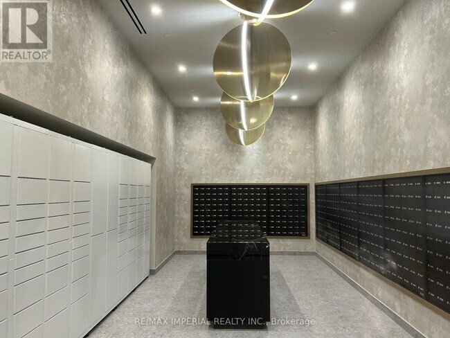 Photo - 180 Front St E Unité 1711