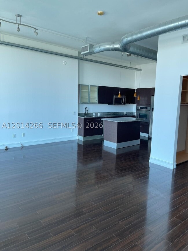 Photo - 3029 NE 188th St Unit 602
