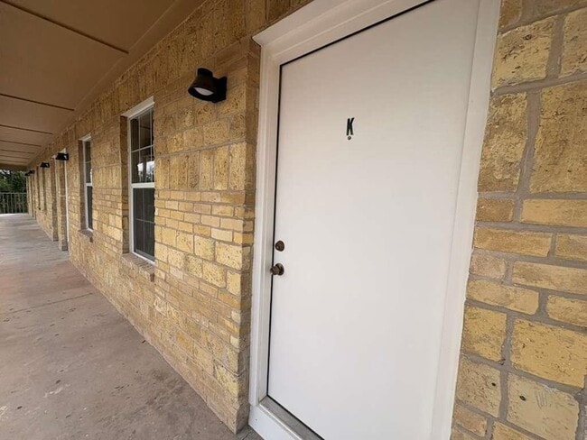 Building Photo - 4018 San Agustin Ave Unit K