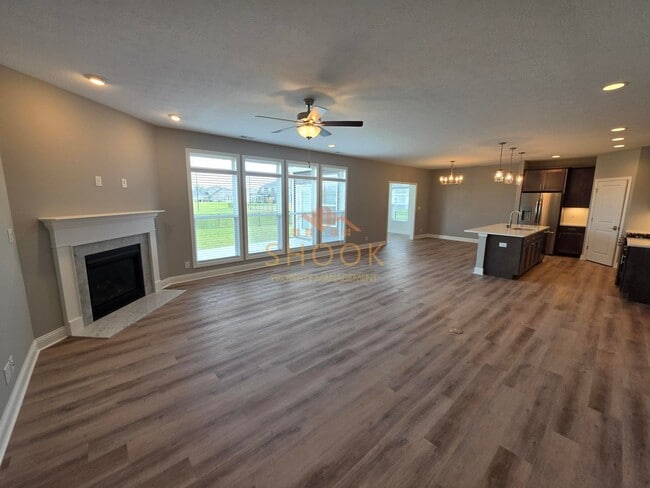50 Hayloft Dr