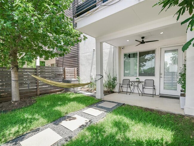 Building Photo - 505 Tillery St Unit 2 Rental