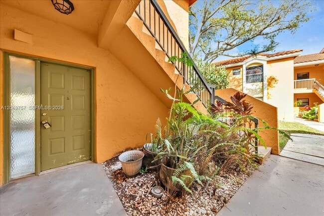 Building Photo - 3814 Coral Tree Cir Unit 3814