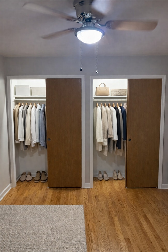 5916 W Montrose Ave Unidad 2 Bed, 1 Bath