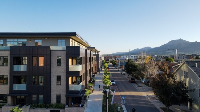 Photo - Boulder Commons