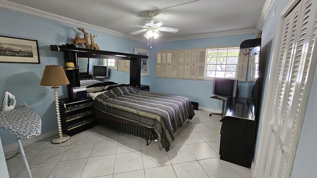Photo - 2800 N Palm Aire Dr Condo Unit 104