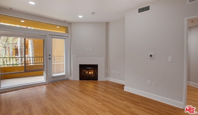 Photo - 346 Hauser Blvd Unit 2-117