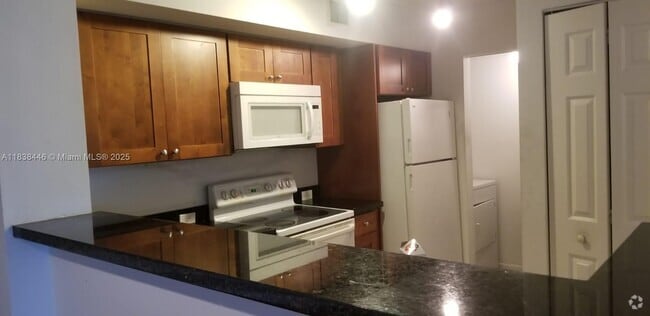 Building Photo - 11145 SW 6th St Rental